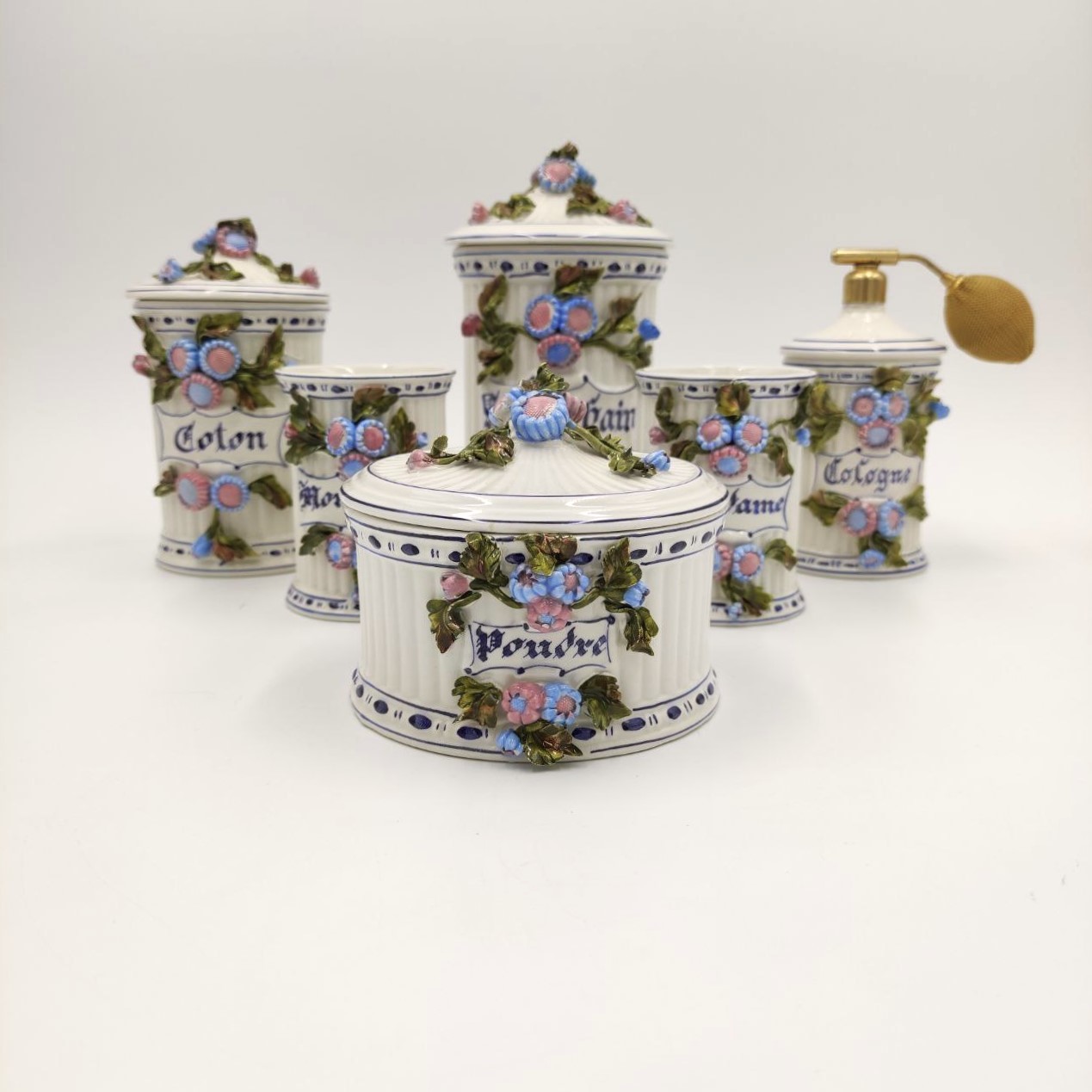 set, bagno, anni40, servizio, ceramica, arte, artistica, petucco, &, tolio, nove, vicenza, madame, monsieur, lui, lei, terraglia, selsdebain, coton, cologne, poudre, 