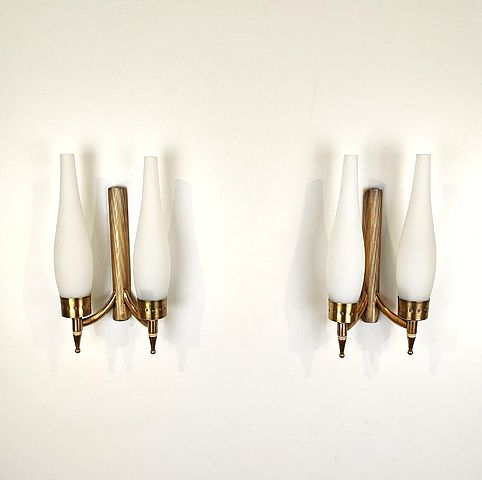 coppia, appliques, doppio, paralume, ottone, vetro, satinato, Italia, anni50, 1950s, satin, glass, brass, Italy, lamp, 