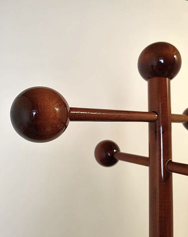 appendiabiti, attaccapanni, legno, noce, sfere, legno, Borsani, design,anni60, anni70, 900, XXsec, coat, hanger, Italy, 1970s, 1960s, 