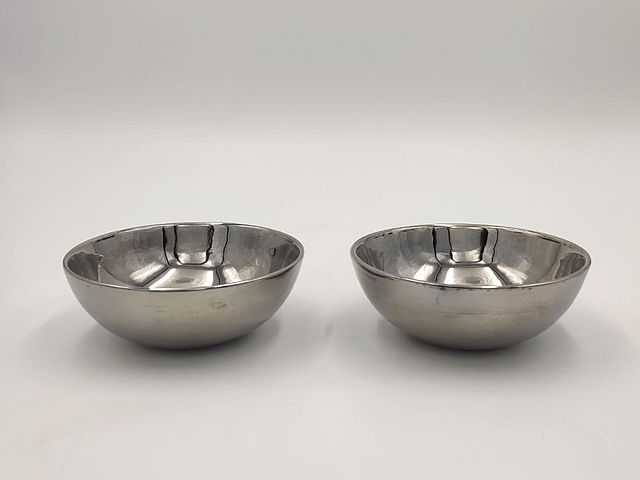 Azucen, coppia, ciotole, ceramica, smaltata, galvanizzata, specchio, argentata, Luigi, Caccia, Dominioni, Corrado, Corradi, DellAcqua, design, Italy, 1960s, anni60,