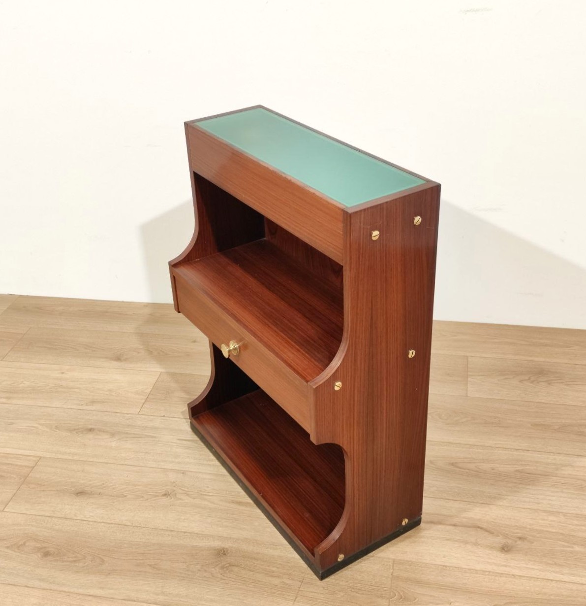 comodini, legno, vetro, verde, satinato, illuminato, palissandro, ottone, Italia, anni60, anni70, bedsidetables, made, in Italy, wood, green, satin, glass, 