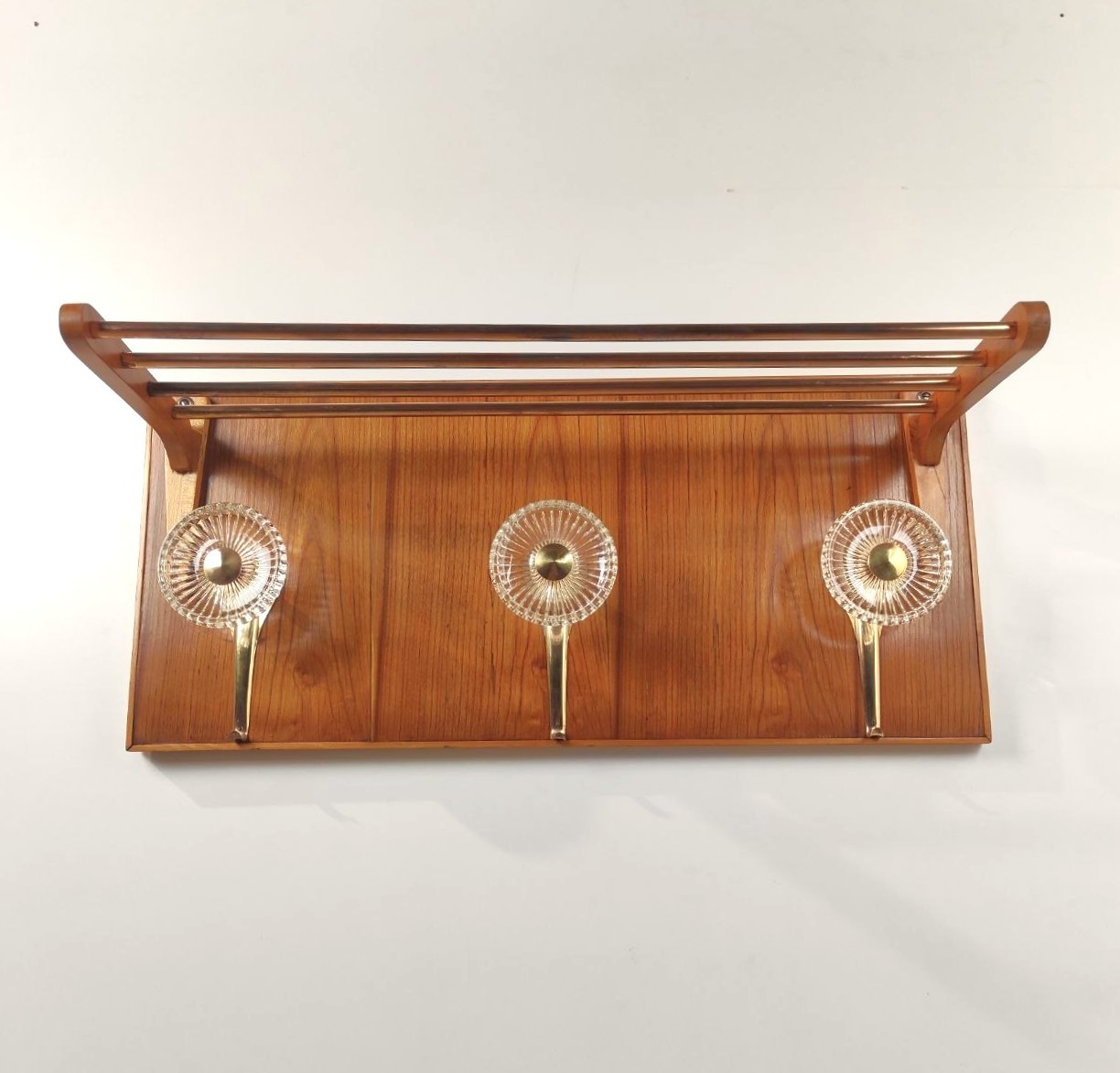 appendiabiti, portacappelli, legno, ciliegio, ottone, vetro, anni50, Italia, 