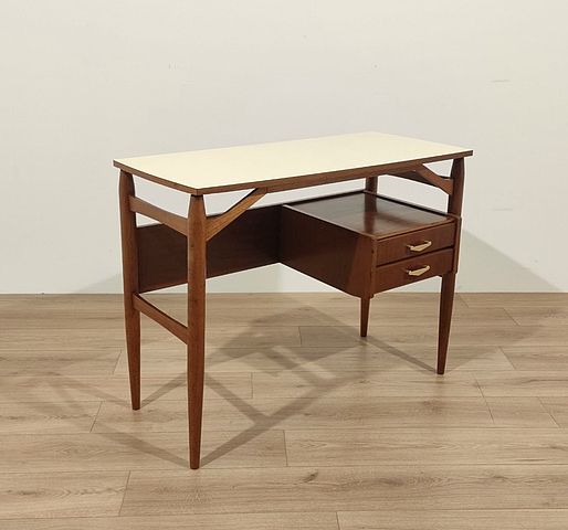 Scrittoio, due, cassetti, produzione, DalVera, legno, mogano, piano, formica, maniglie, ottone, Marchio, fuoco, Italia, anni60, Two-drawer, desk, by, Dal Vera, mahogany, frame, Formica, top, brass, handles, DalVera, Italy, 1960s,