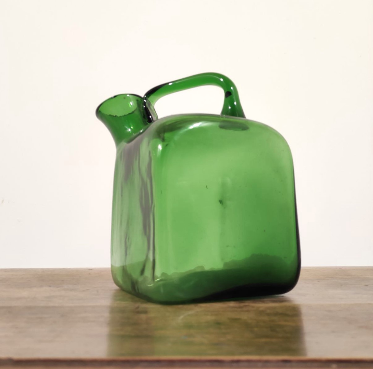 Grande, versatoio, brocca, vetro, soffiato, colore, verde, vetrerie, di, Empoli, forma, cubica, vetro, forte, spessore, Italia, anni50, Empoli, green, blowing, glass, Italy, 1950s, 