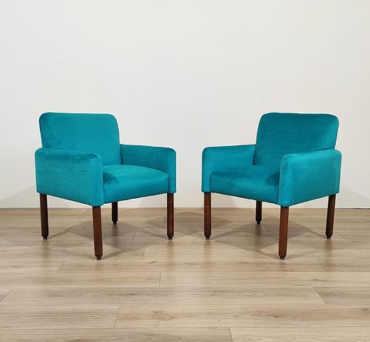 Coppia, poltrone, modello, 896, design, Vico, Magistretti, 1963, Cassina, legno, rivestimento, velluto, blu, turchese, intenso, Etichetta, carta, Cassina, Italia, anni60, model, 896, armchairs, designed, by, Vico, Magistretti, Cassina, turquoise, blue, velvet, paper, label, Italy, 1960s.