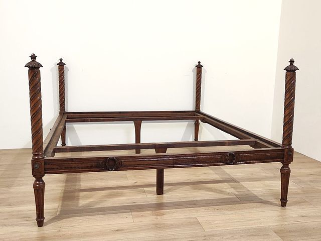 letto, antico, legno, noce, neoclassico, quattro, colonne, tornite, legno, intagliato, XVIIIsec, 1700, 
