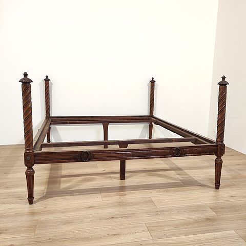 letto, antico, legno, noce, neoclassico, quattro, colonne, tornite, legno, intagliato, XVIIIsec, 1700, 
