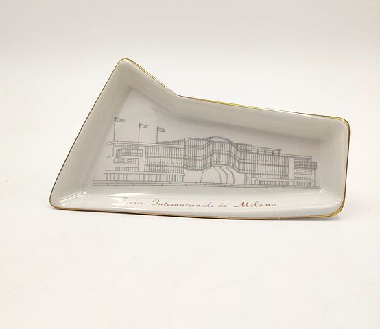 Richard, Ginori, Giò, Ponti, marchio, serpentina, blu, ceramica, bianca, Fiera, Internazionale, Milano, 1951, anni50, GioPonti, design, 