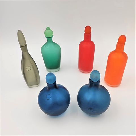 vetri, bottiglie, serie, velati, Venini, 1992, 1993, 1995, anni90, 1990s, Venini, glass, bottles, velati, series, Italia, Italy, Murano, Venezia, Milano, 